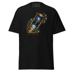 Schwarzes Nebura Shirt mit Eternal Sands Motiv auf der Vorderseite, ruhiges Symbol für Zeit, Ewigkeit und Klarheit