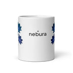 Nebura Galaxyflower Tasse – Frontansicht mit kosmischem Blumenmotiv in Blau- und Goldtönen
