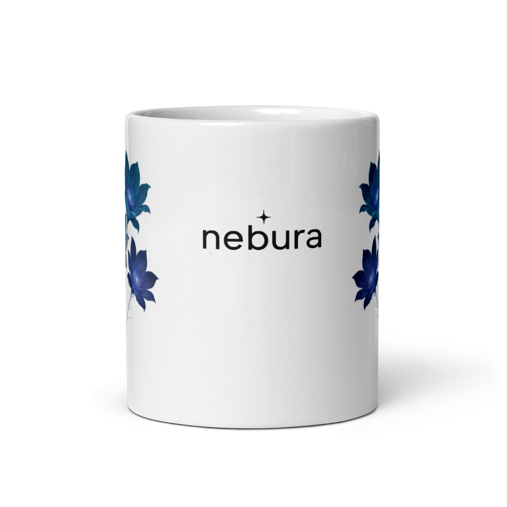 Nebura Galaxyflower Tasse – Frontansicht mit kosmischem Blumenmotiv in Blau- und Goldtönen
