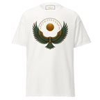 Weißes Nebura Shirt mit Isis Wings Motiv auf der Vorderseite, ägyptisch inspiriertes Flügeldesign mit ruhiger Schutzsymbolik