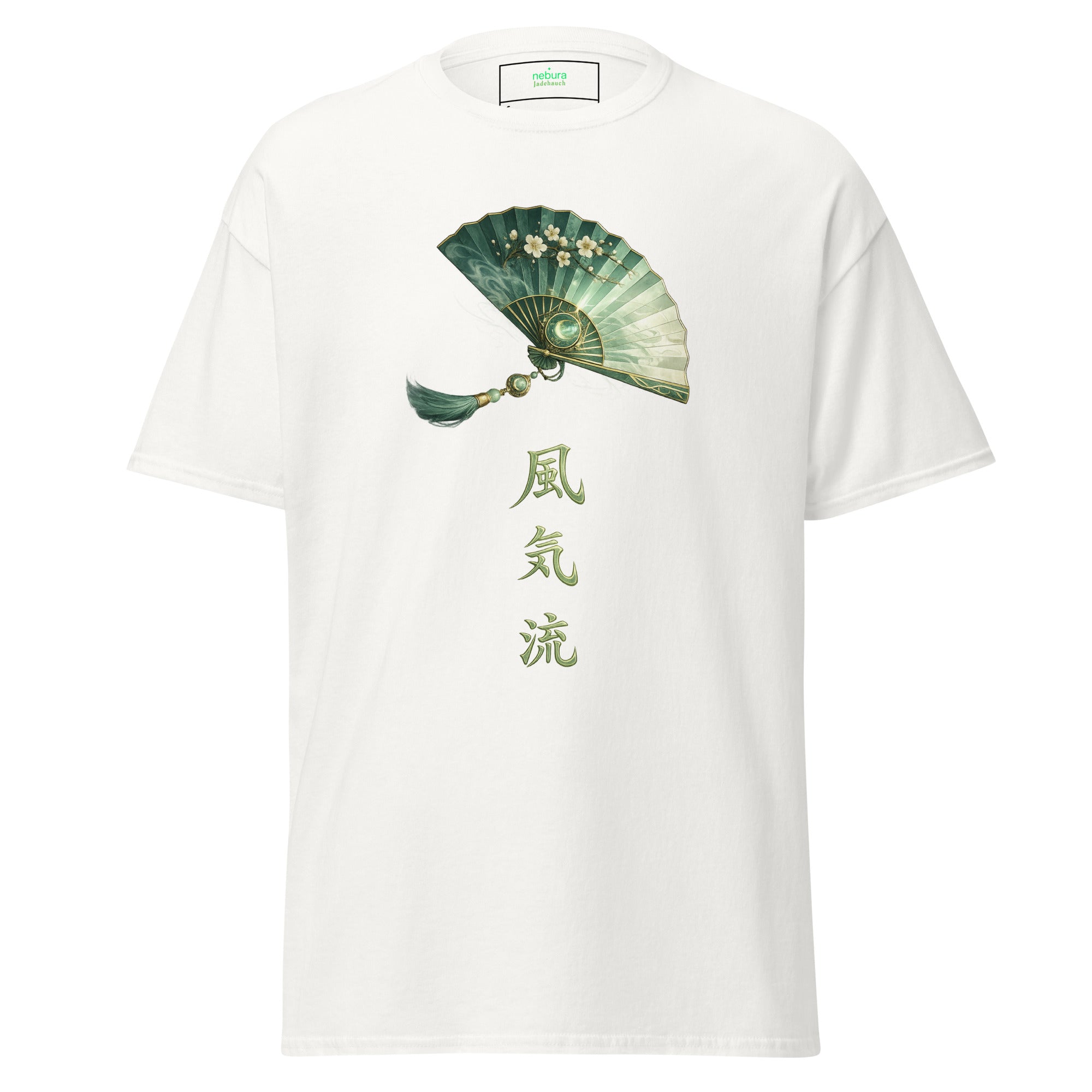 Nebura Jadehauch T-Shirt weiß mit japanischem Fächer-Motiv und vertikaler Schrift auf der Frontseite